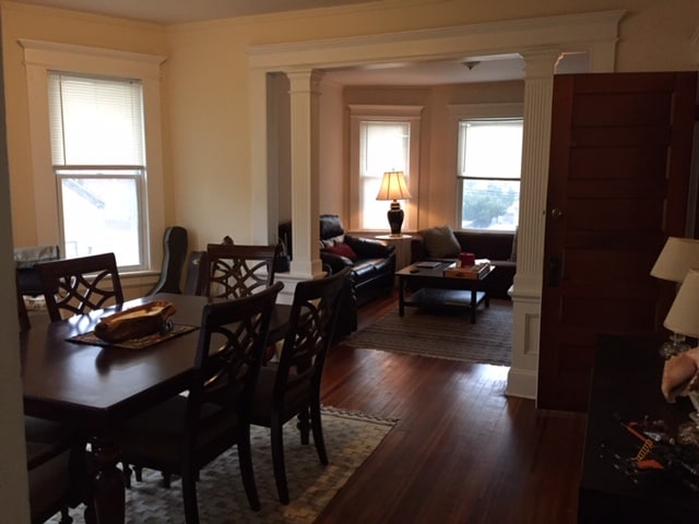 Building Photo - 26-28-28 King St