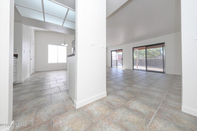Foto del edificio - 10140 E Karen Pl
