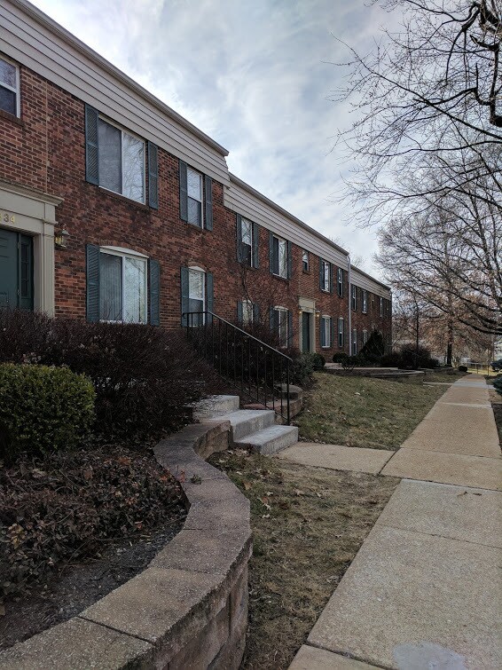 10838 Big Bend Rd, Kirkwood, MO 63122 Apartments Kirkwood, MO