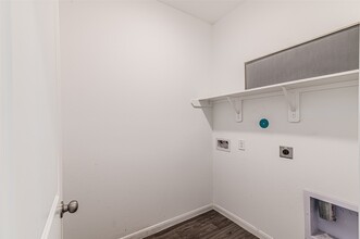 Building Photo - 21119 Turtle Gln Ln