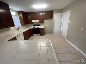 Building Photo - 4705 Dahlia Ln