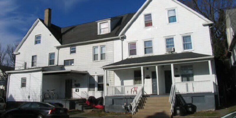 Primary Photo - 104-108 Madison St