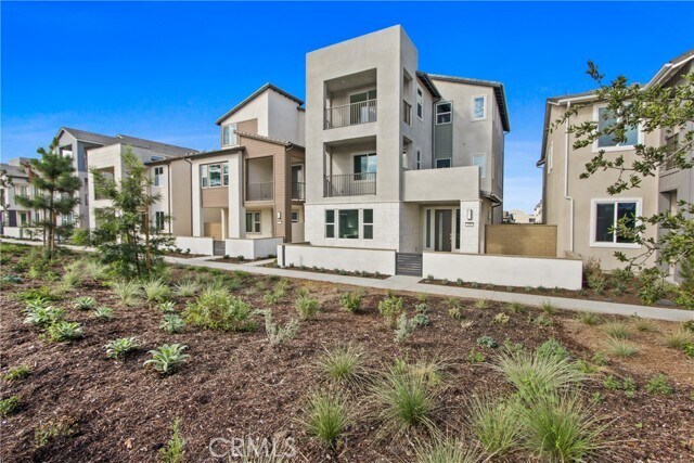 Building Photo - 409 Junco