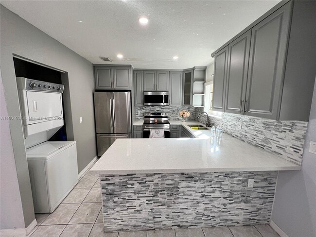 Foto del edificio - 10644 NW 87th Ct