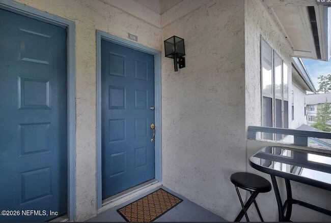 Building Photo - 5615 San Juan Ave