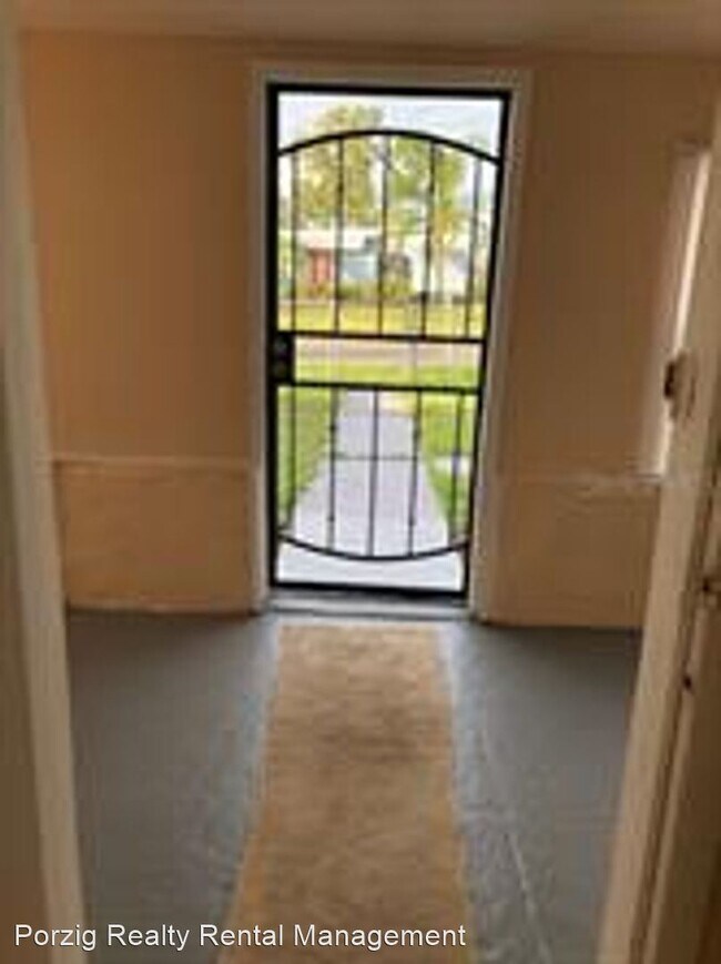 Building Photo - 3 br, 1 bath House - 123 Academy Avenue