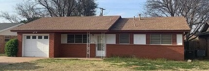 Building Photo - 1709 E Reppto St