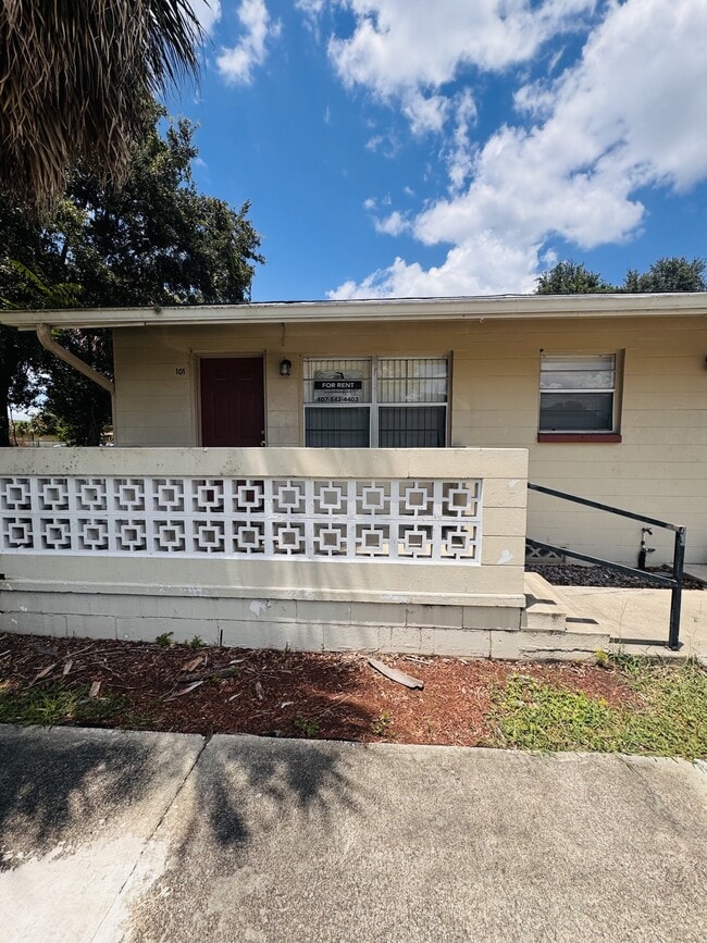 Building Photo - 2075 Howell Branch Rd
