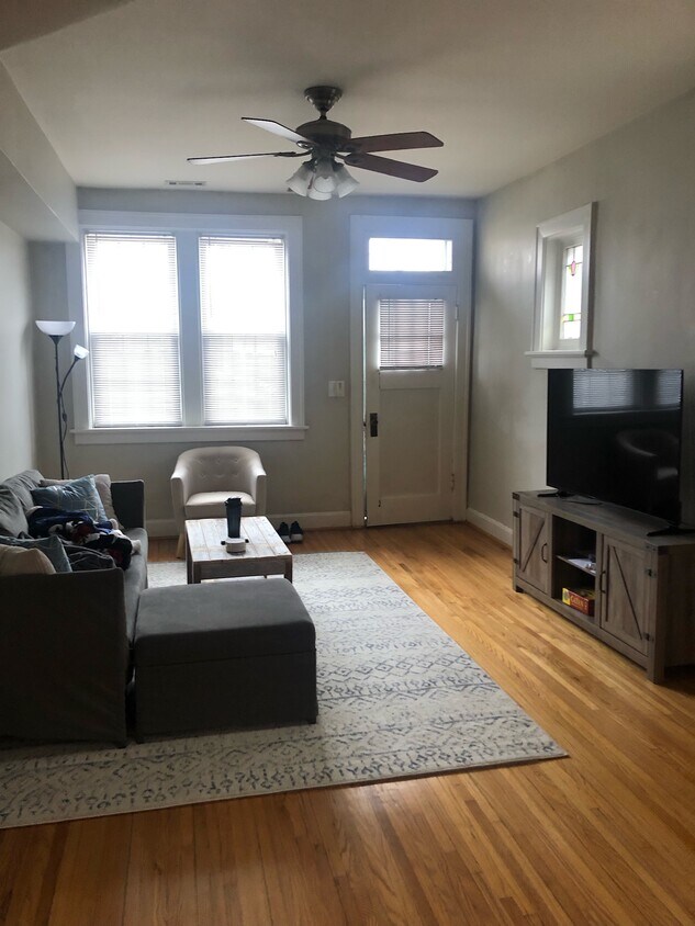 Living Room - 7214 Wise Ave