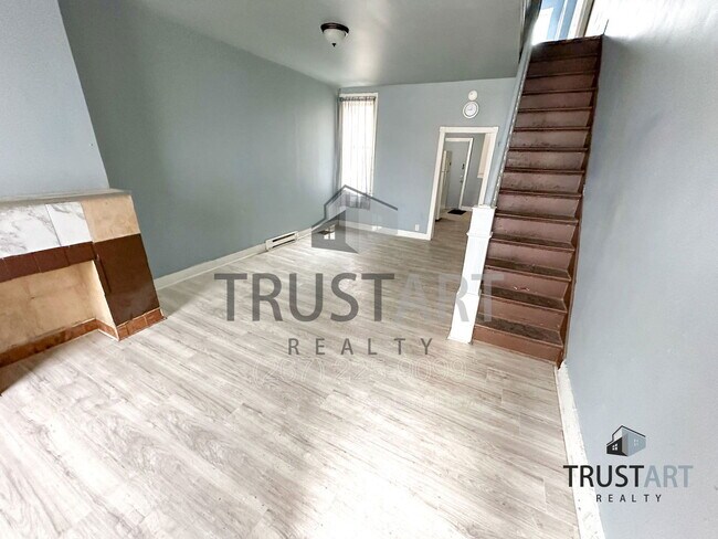 Foto del edificio - 3115 Custer St