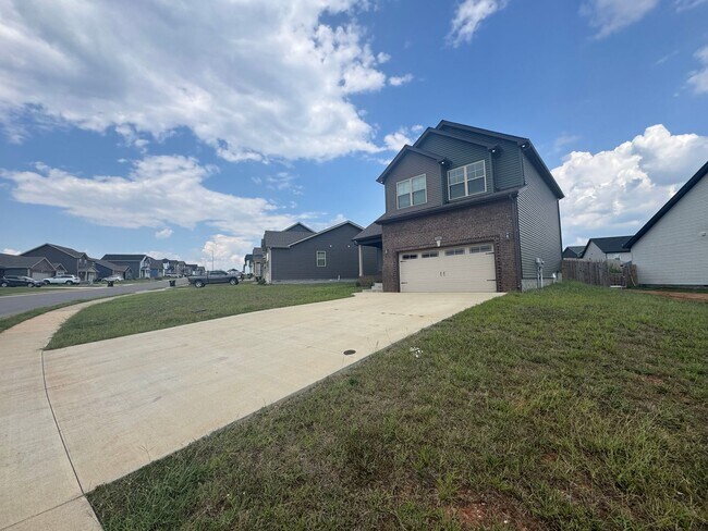 Building Photo - 221 Ardell Dr