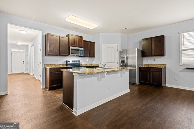 Foto del edificio - 5469 Waverly Dr
