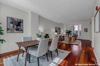 Building Photo - 26 2nd St