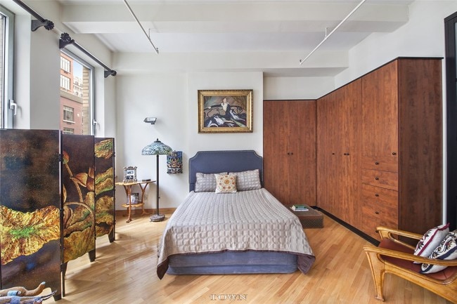 Building Photo - 132 W 22nd St