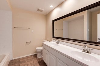 Building Photo - 5046 Spring Forest Dr