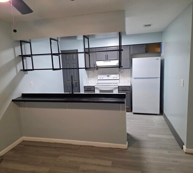 Foto del edificio - 3950SE NE 17th Ct