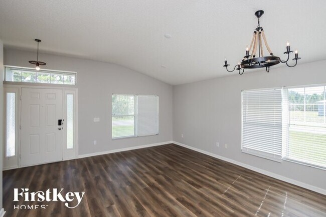 Foto del edificio - 701 Lavender St SE