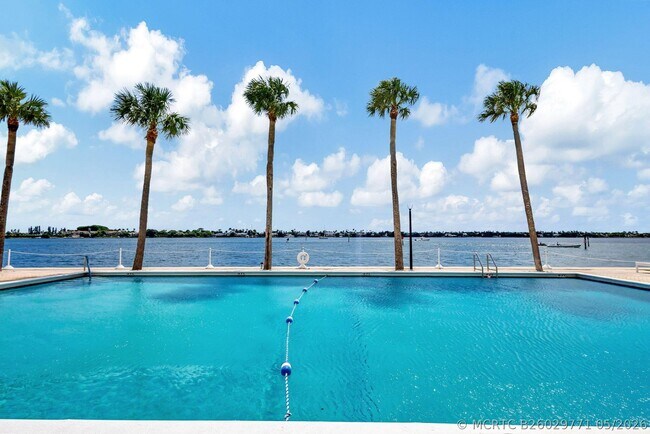 Foto del edificio - 2600 N Flagler Dr