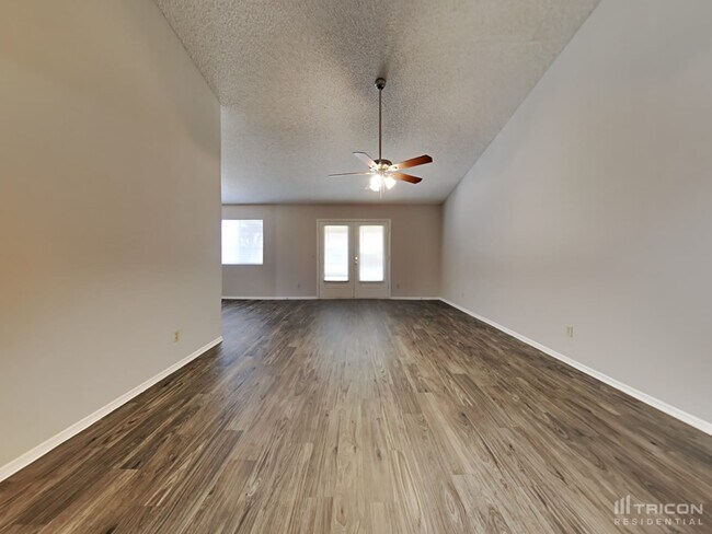Building Photo - 8427 W Orchid Ln