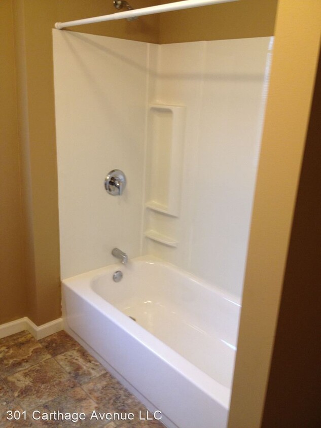 Foto principal - 3 br, 1 bath House - 301 Carthage Avenue