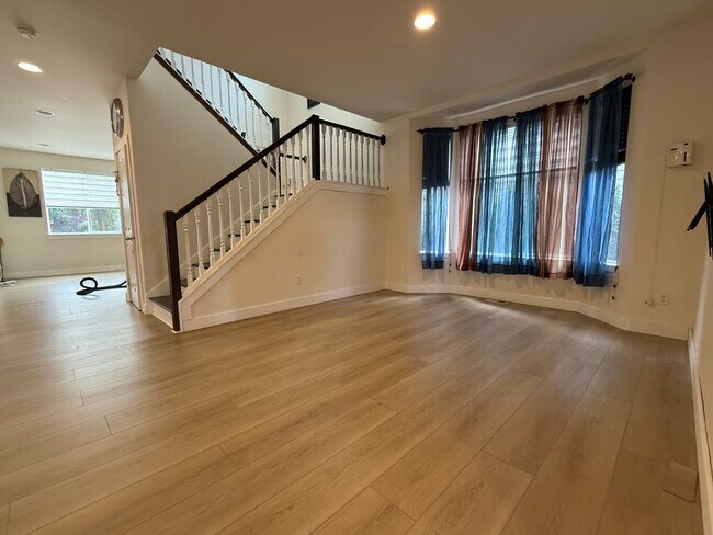 Building Photo - 9929 S 228th Pl