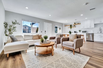 Building Photo - 2361 Gonzaga Ln