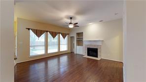 Foto del edificio - 9121 Roundbluff Rd