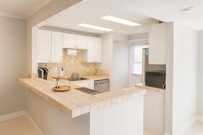 Foto del edificio - 6161 NW 2nd Ave