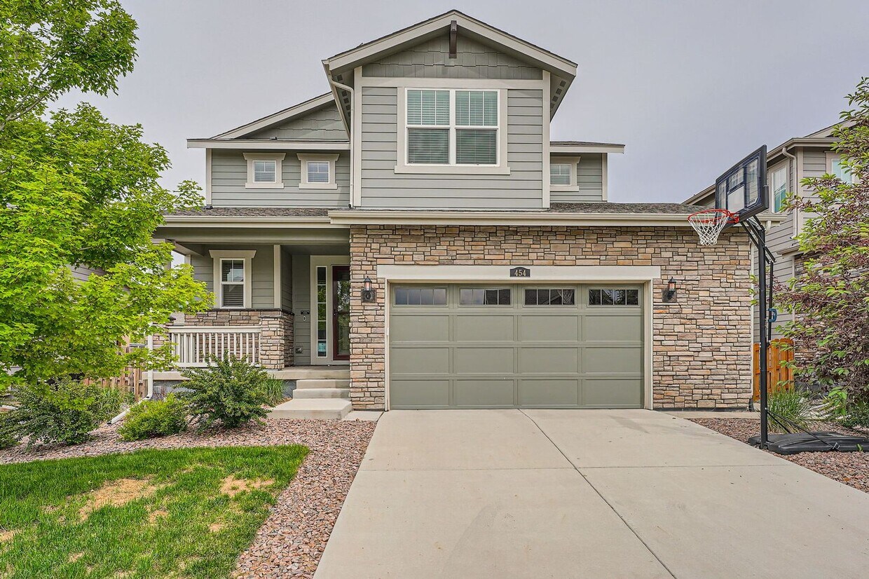 Primary Photo - Beautiful 3 Bedroom Home in the desirable ...
