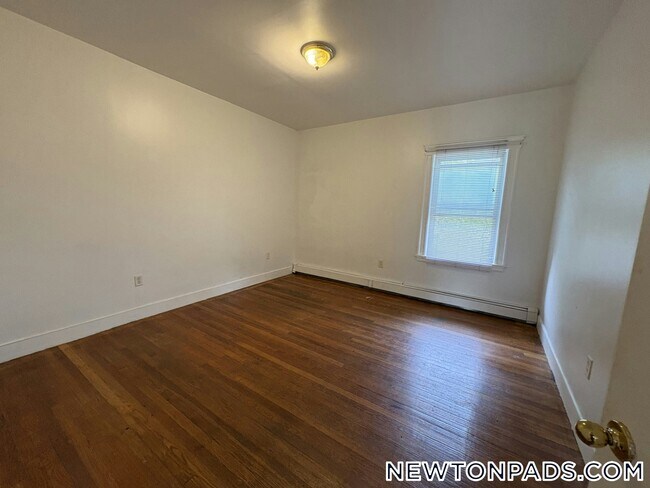 Foto del edificio - 62 Algonquin Rd