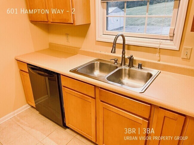 Foto del edificio - 601 Hampton Way