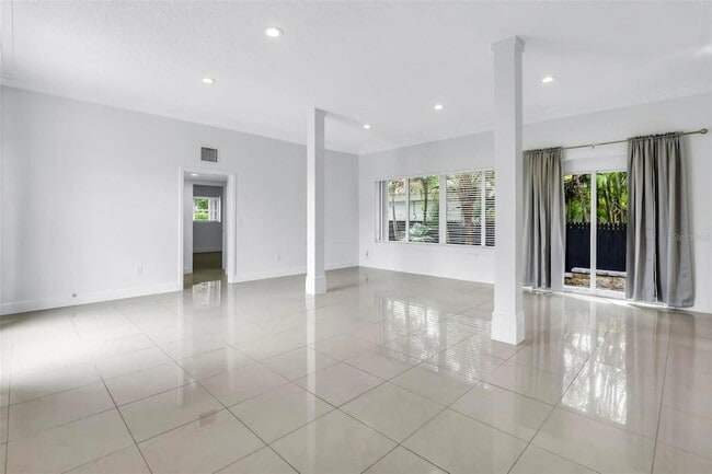 Photo - 2300 SW 24th St House