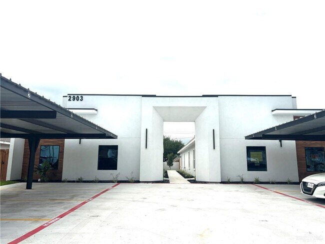 Foto del edificio - 2905 Estevan St