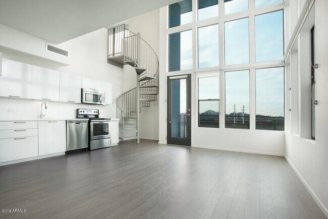 Foto del edificio - 260 E Rio Salado Pkwy
