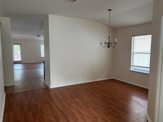 Foto del edificio - 2617 Summerwalk Pl