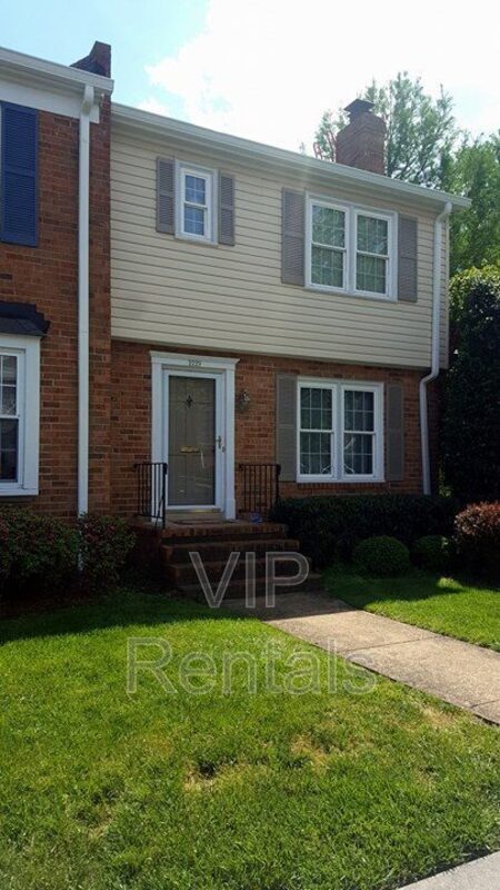 Building Photo - 2229 Kingsbrook Dr