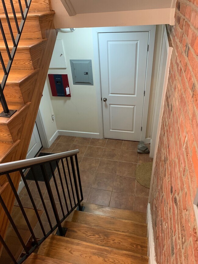 Landing of staircase - 19 Logan Cir NW
