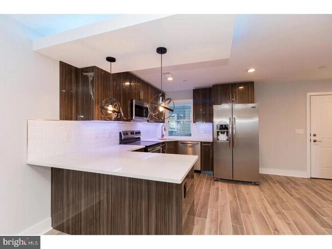 Foto del edificio - 2564 Frankford Ave