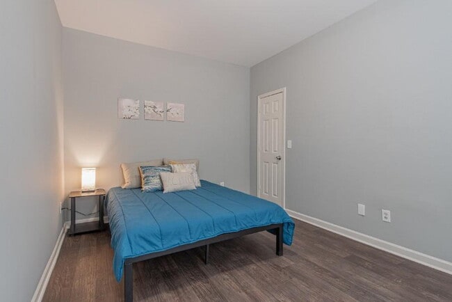 Building Photo - The Gun Club | Make yourself at home in this West-Side Reservoir Park Home, a 5-minute walk to bu...