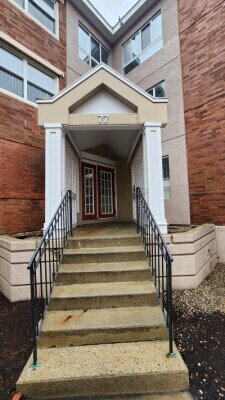 Foto del edificio - 77 N Point Dr