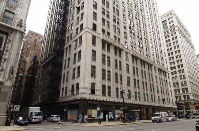 55 E Washington St, Chicago, IL 60602 Apartments - Chicago, IL