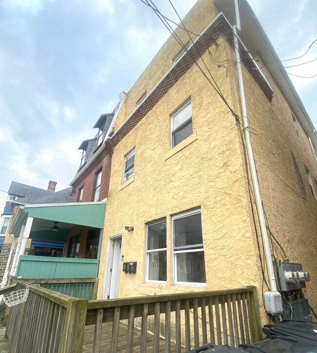Foto del edificio - 6208 Morton St
