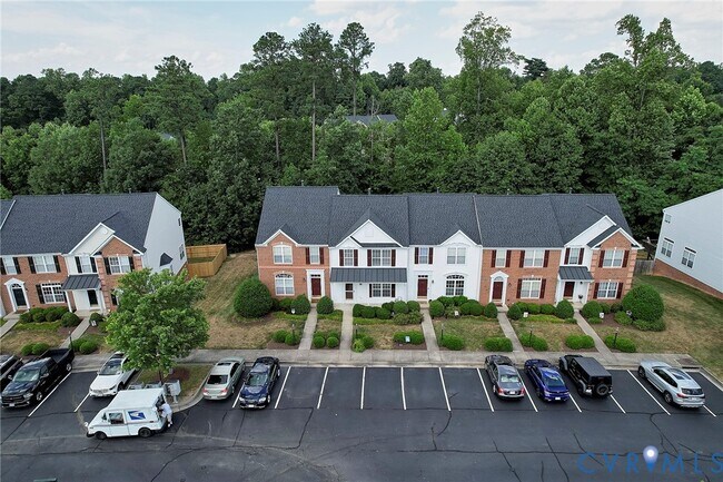 Foto del edificio - 315 Kingscote Ln