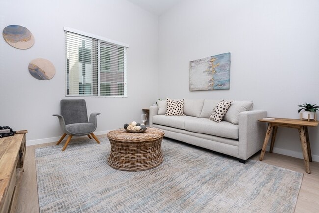 Foto del edificio - Downtown Ontario Luxury Apartments