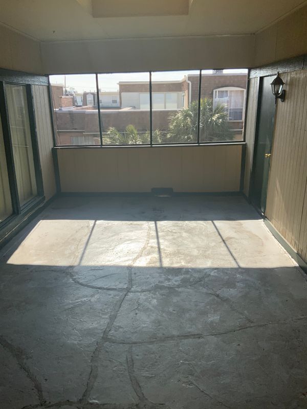 Foto del edificio - 3126 Edenborn Ave