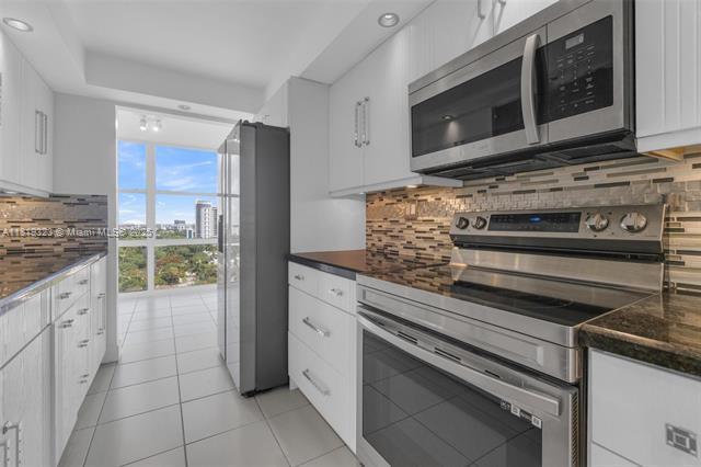 Primary Photo - 1901 Brickell Ave