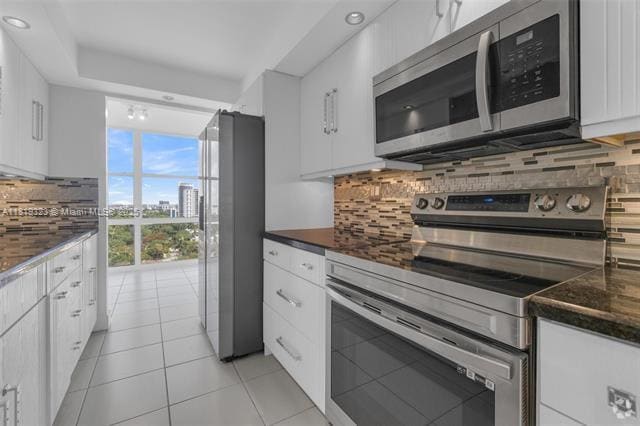 Building Photo - 1901 Brickell Ave