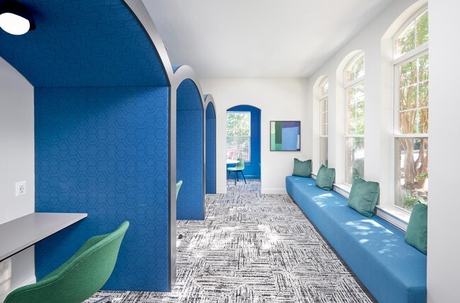 Building Photo - Signal Hill Apartment Homes