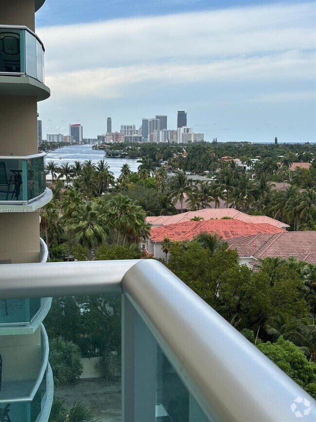 Building Photo - 19390 Collins Ave