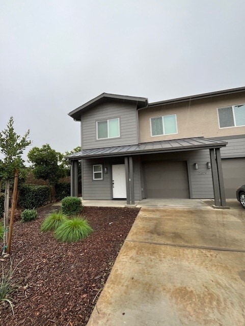 Foto del edificio - 2029 W Corvina Ave